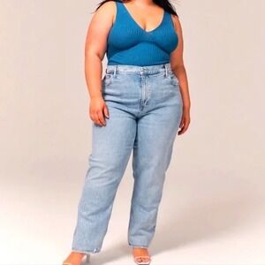 Abercrombie & Fitch 90s Straight Ultra High Rise Jeans 34 18L Light Wash Denim‎